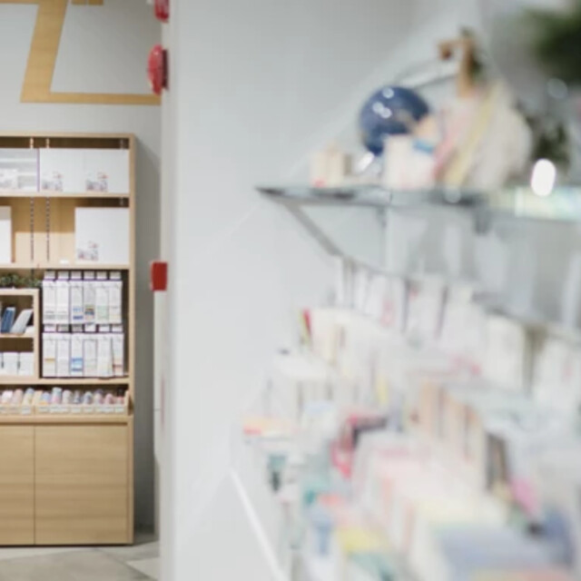 Farmacia Le Torrette - dott.ri Francesca Geniale e Antonio Bommino
